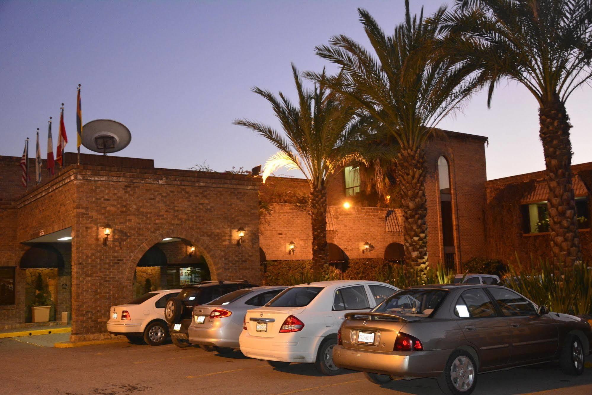 Best Western Posada Del Rio Gomez Palacio Buitenkant foto